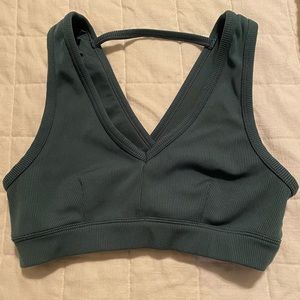 Alo yoga sports bra